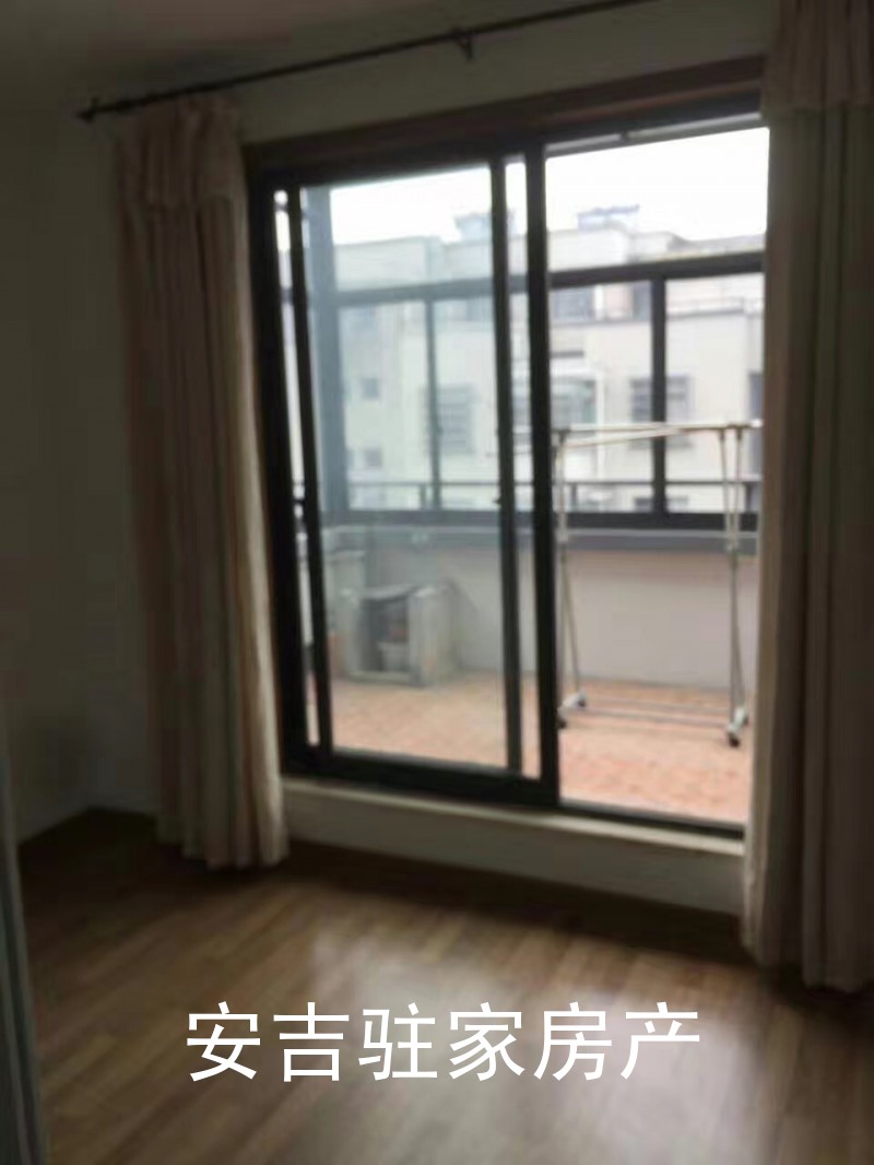 安吉县政府后面嘉禾苑小区精装好房