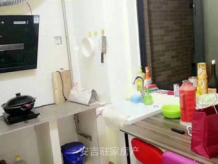 市区中心位置高档小区单身公寓出租带价格实惠