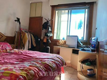 投资客看过来银苑小区三楼老装修但是干净整洁只要56万