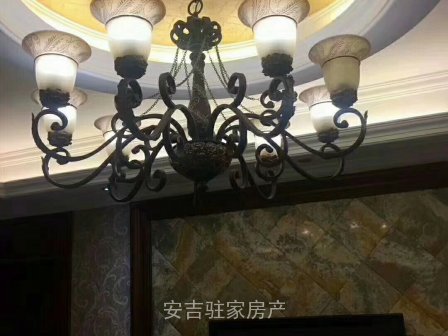 万邦超级豪华装修180平装修花150多万只卖250万
