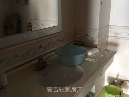 好位置好户型,房子保养蛮好,只卖86万