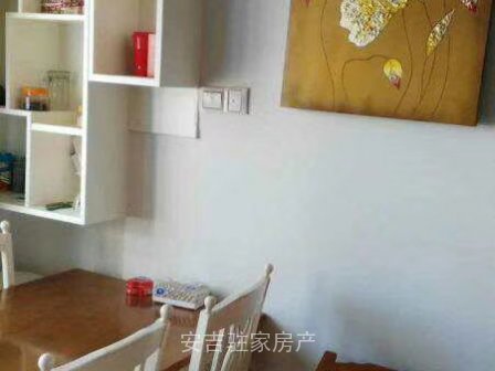 香溪堤岸六加阁三室一卫白色装修拎包入住只卖73万