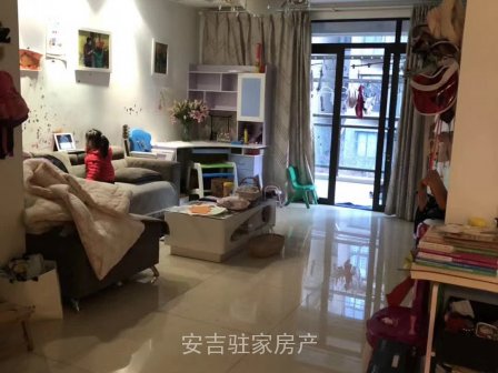 好位置好楼层尚城公馆2楼3室2卫豪华装修带大储藏室只售143万哦