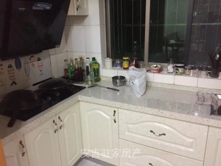 好位置通凌路2楼3室精装拎包入住只售68万