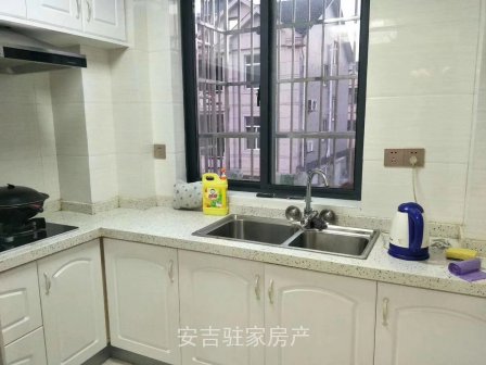 城南幽静小区3室2卫送储藏室豪华装修只要92万快来抢吧手慢无