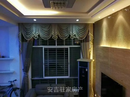 好位置精装排屋只卖250万需要的进来看看