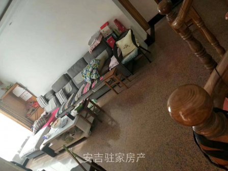 银苑小区独幢别墅有车库院子很大想要好位置独幢别墅的进来看看