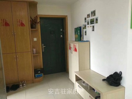 汇丰北苑精装两室带书房实面积120平只要60万一口价!