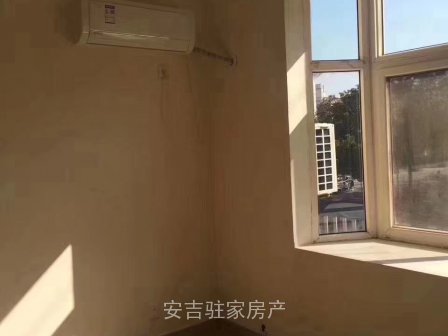 投资的看过来好地段哦有商铺有单身公寓投资自住两不误