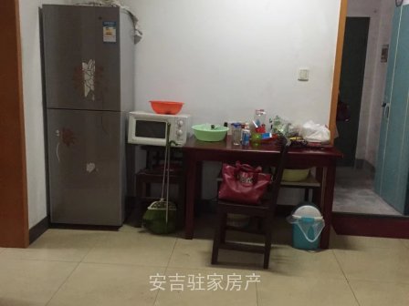 白米糖(白米唐)一楼两室精装只要1800有三个空调家电齐