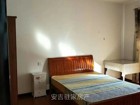 市中心位置九州三楼精装两室拎包入住!只要2500