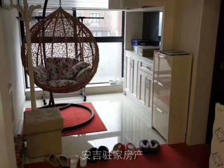 蔷薇郡4楼3室2厅2卫带车位还带储藏室豪华装修只要163万!