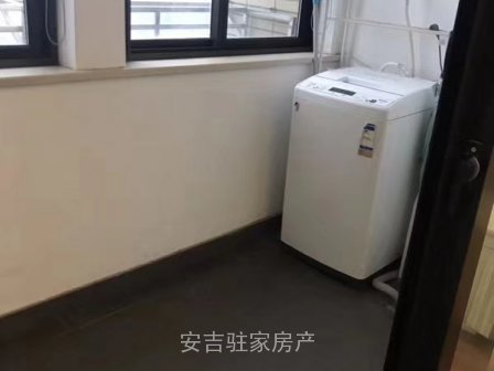 市中心位置浦源悦府单身公寓电梯房八楼第一次出租朝东只要2200