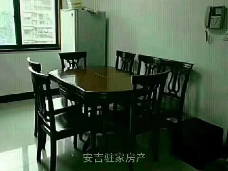 实惠便宜的好房子不要错过!宁馨花园四楼边套120方3室2厅两卫还带车库只要117万!一口价!