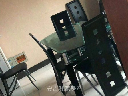 好位置老车站附近通凌路二楼两室一厅一厨一卫精装2200月