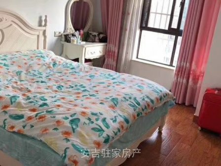 佳源广场15楼111.4方,全新豪装,只卖110万。