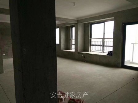 塘埔佳苑3室2厅2卫118平,还有大阳台,全新毛胚房四楼,户型好只卖80万。