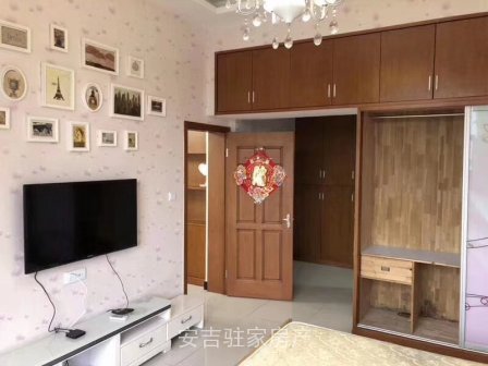 降价啦,投资客赶紧看过来吧。!直降7万云鸿铭楼楼小2室,豪华装修55万口价。。