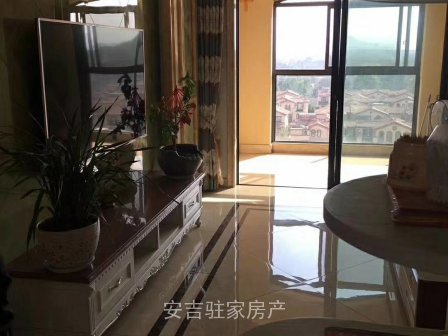 万华公馆全新豪华装修电梯房,还带车位。只要138万哦
