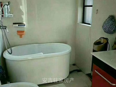 嘉和苑4+阁146.9方全部精装只要135万还送储藏室哦
